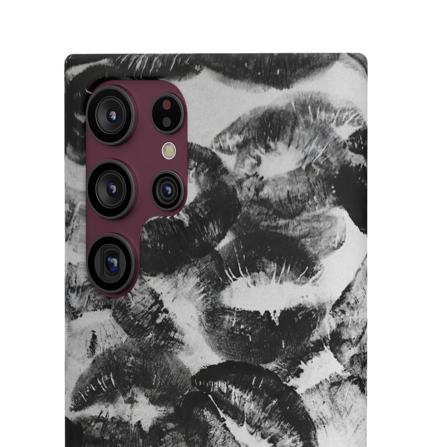 Black & White Kiss Print Case