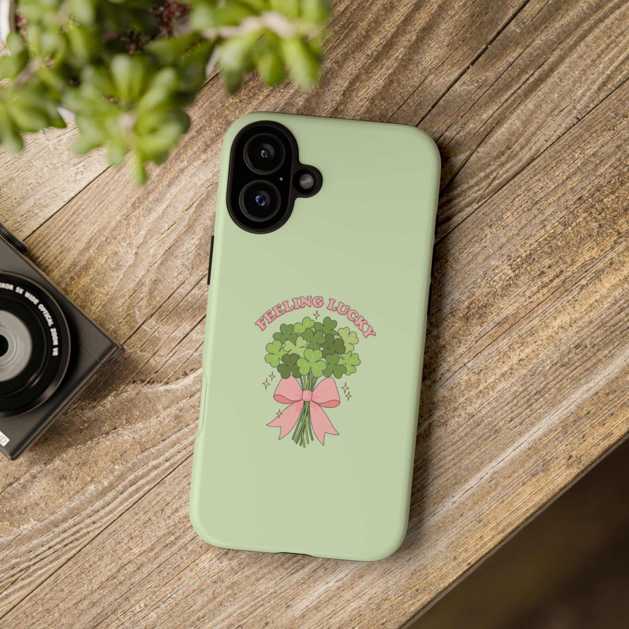 ‘Feeling Lucky' Clover Bouquet Tough Phone Case