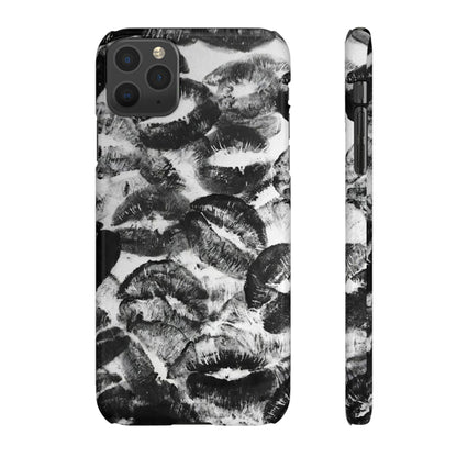 Black & White Kiss Print Case