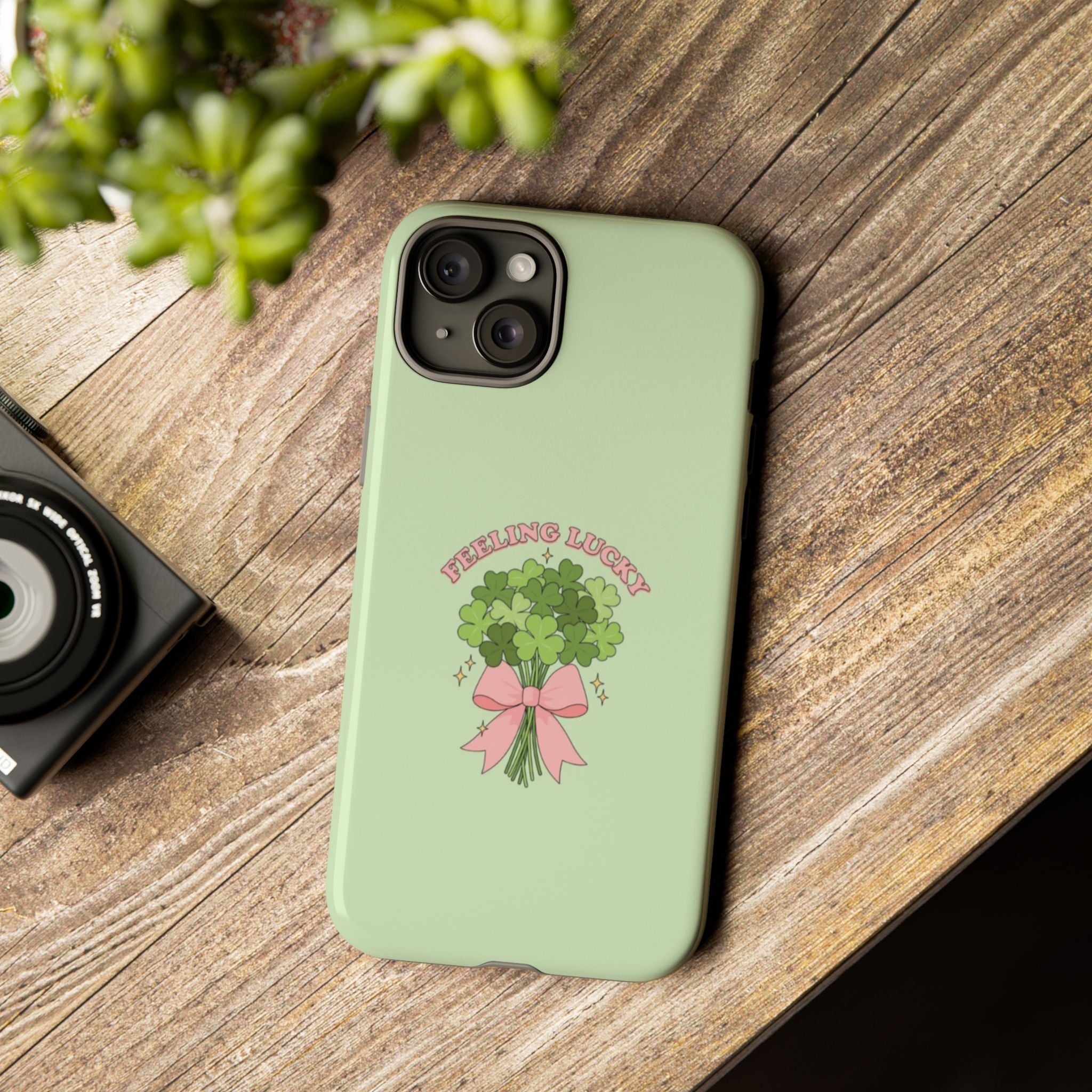 ‘Feeling Lucky' Clover Bouquet Tough Phone Case