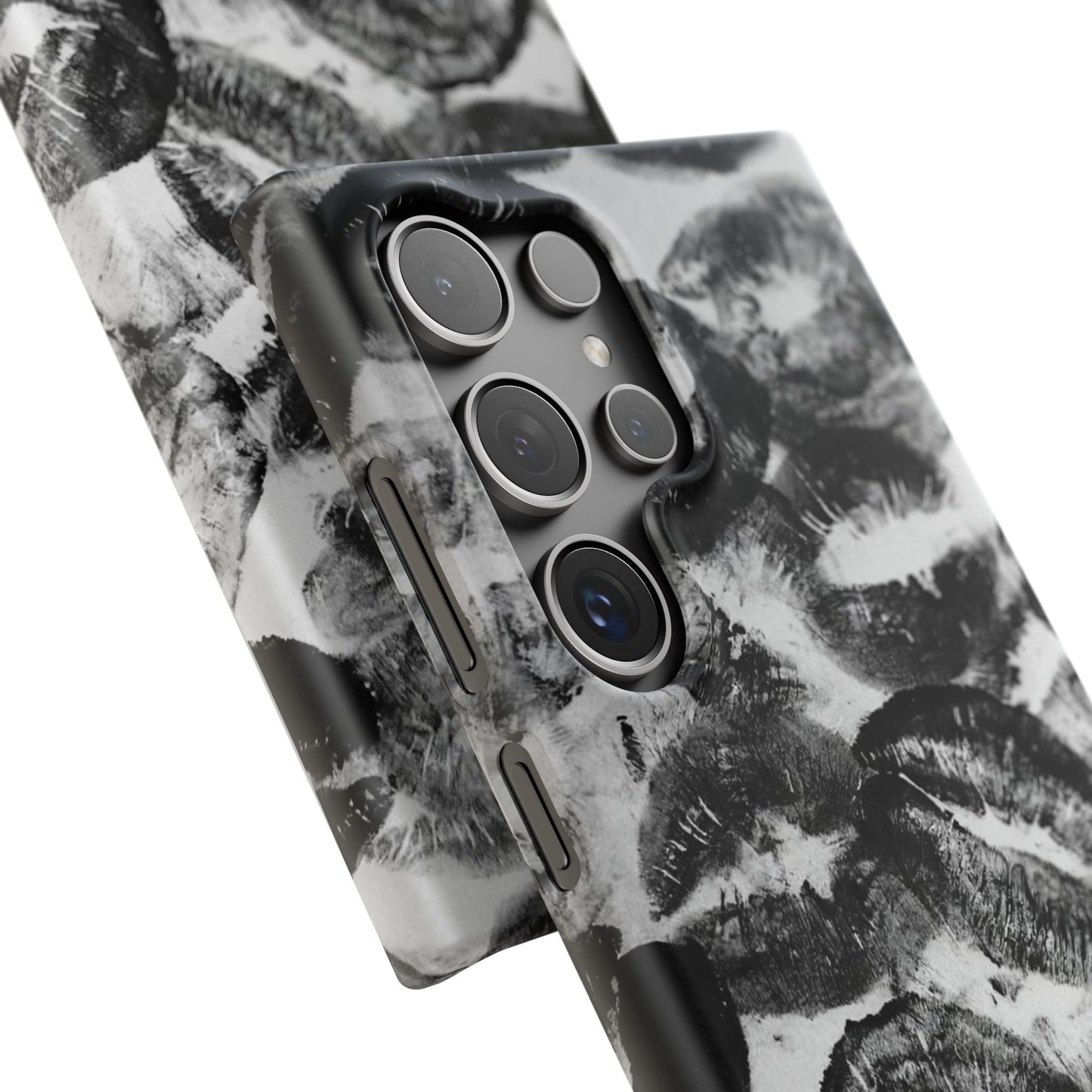 Black & White Kiss Print Case