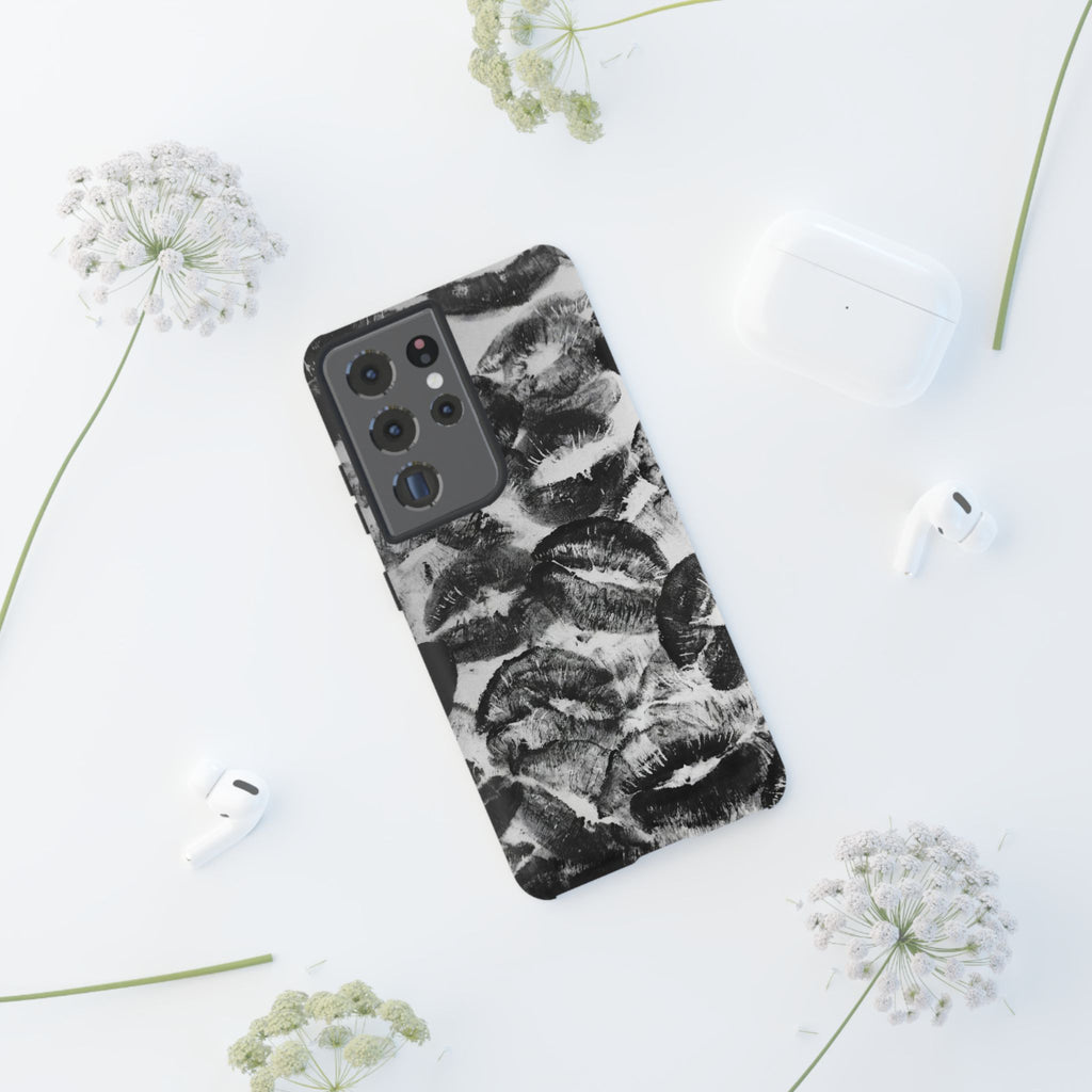 Black and Kiss Design Phone Case