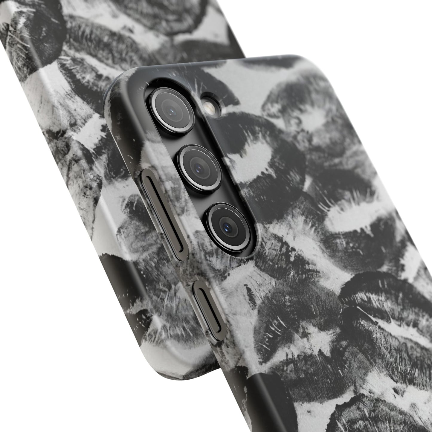 Black & White Kiss Print Case