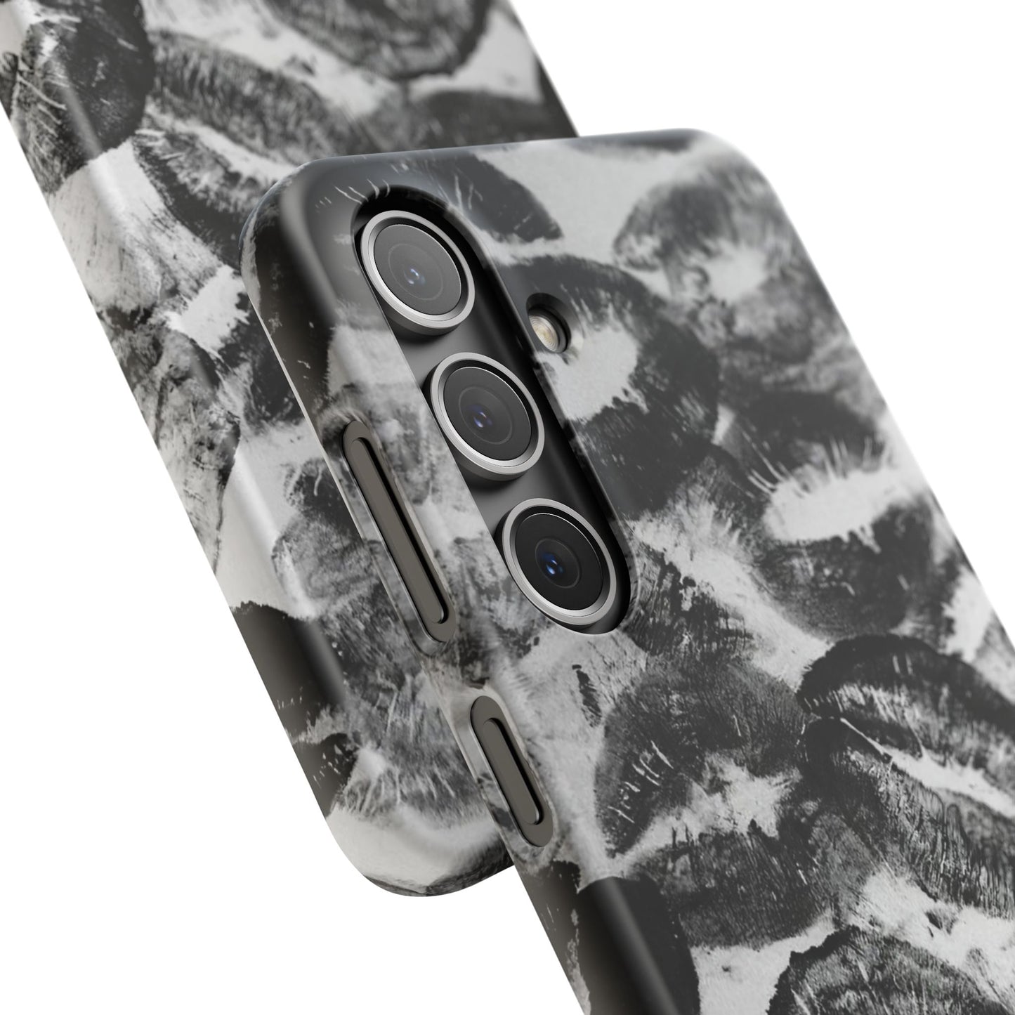 Black & White Kiss Print Case