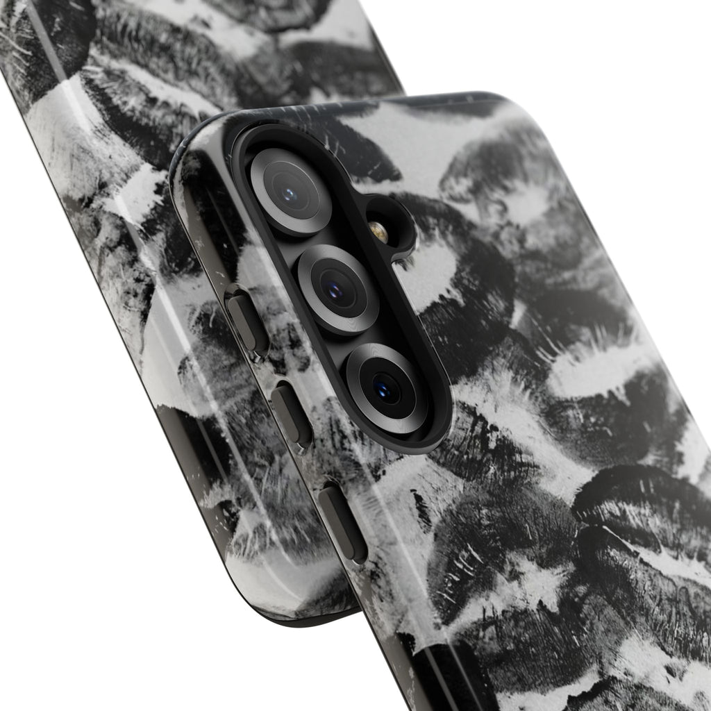 Black and Kiss Design Phone Case