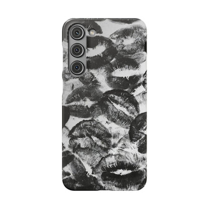 Black & White Kiss Print Case