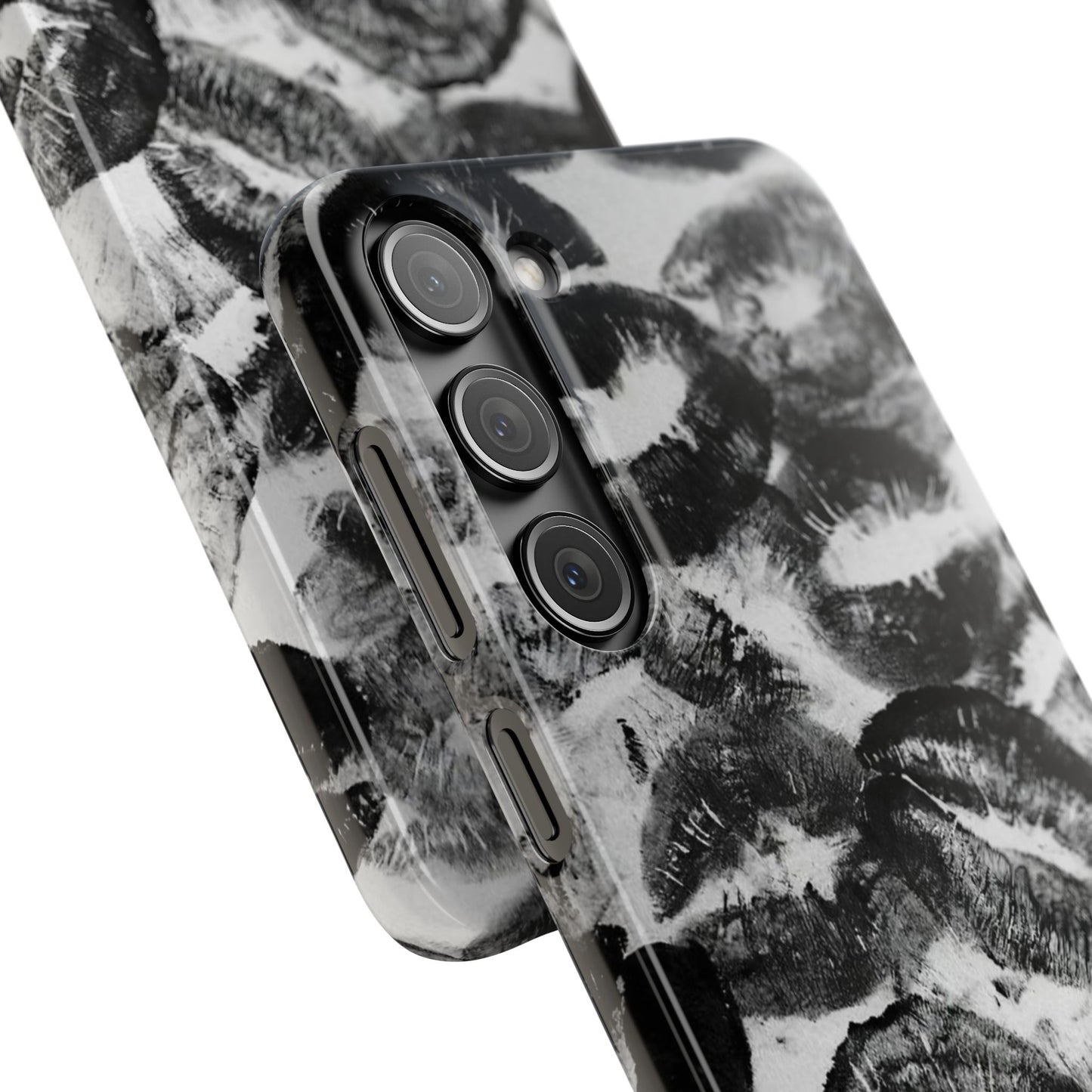 Black & White Kiss Print Case