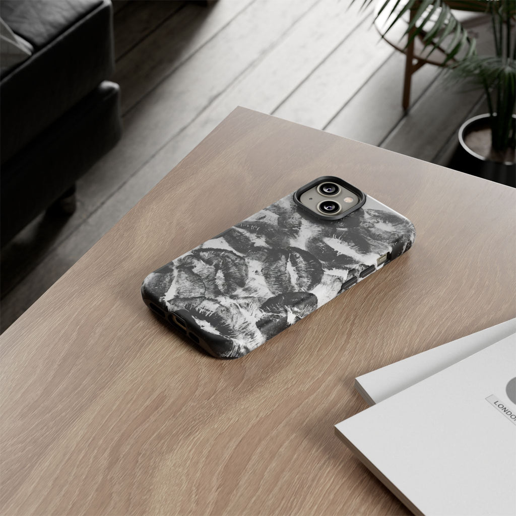 Black and Kiss Design Phone Case