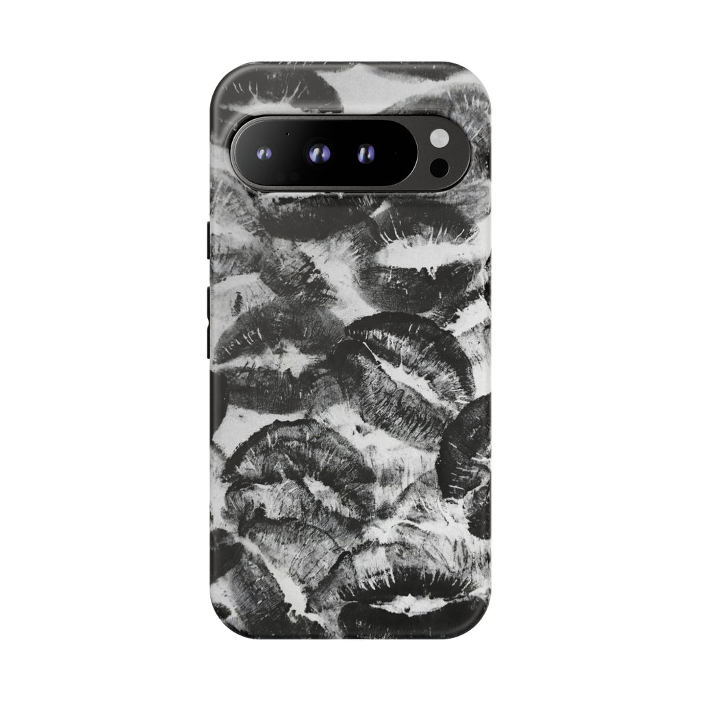Black and Kiss Design Phone Case