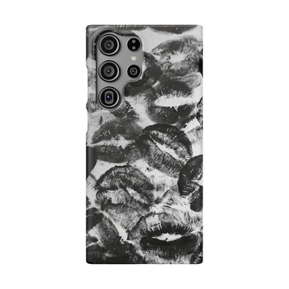Black & White Kiss Print Case