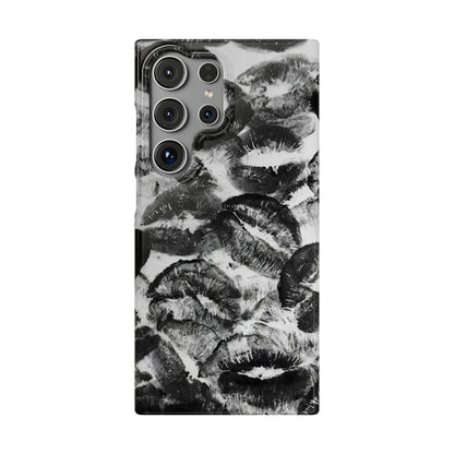 Black & White Kiss Print Case