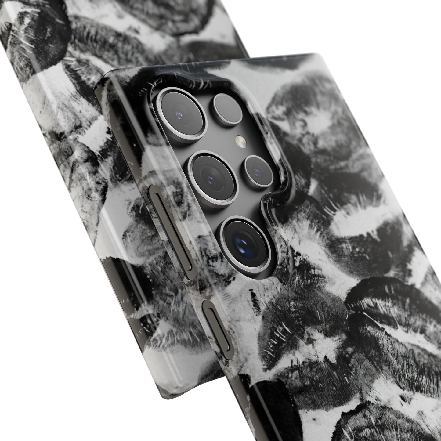Black & White Kiss Print Case