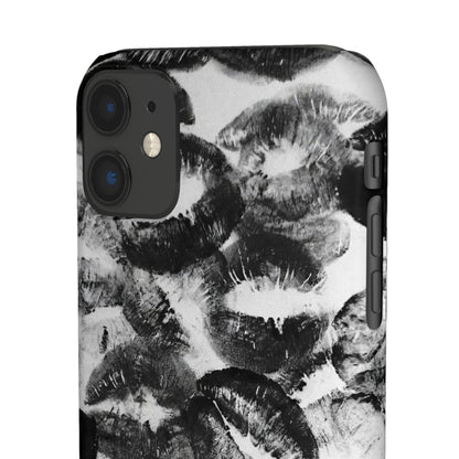 Black & White Kiss Print Case