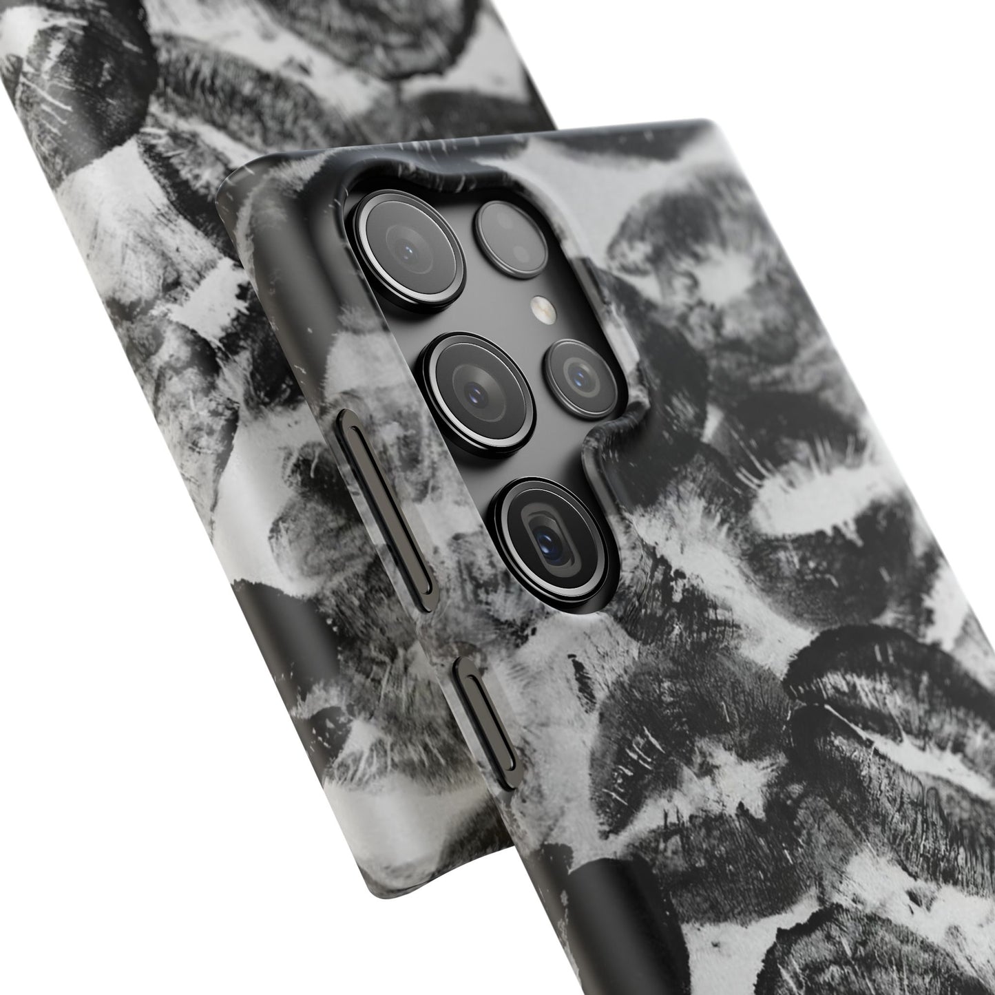 Black & White Kiss Print Case