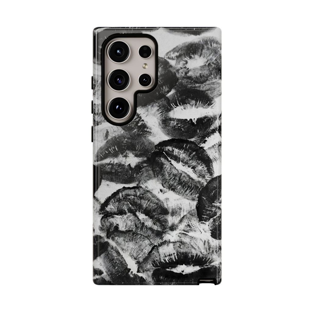 Black and Kiss Design Phone Case