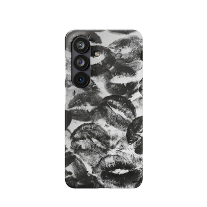 Black & White Kiss Print Case