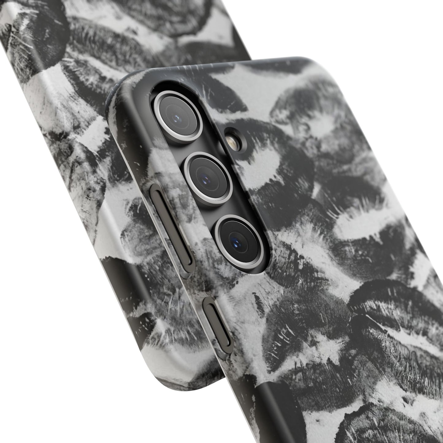 Black & White Kiss Print Case