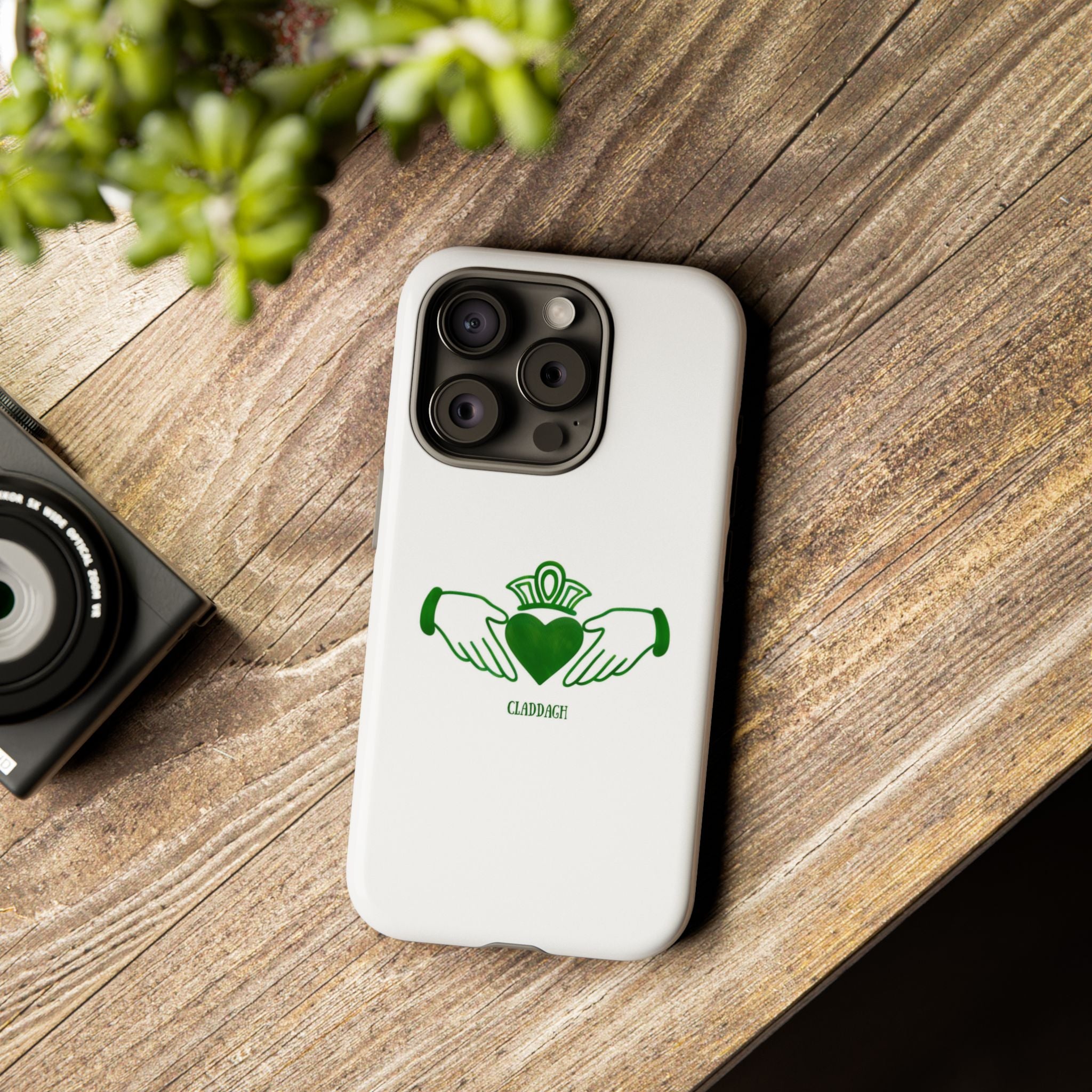 Irish Claddagh Symbol Green Tough Case