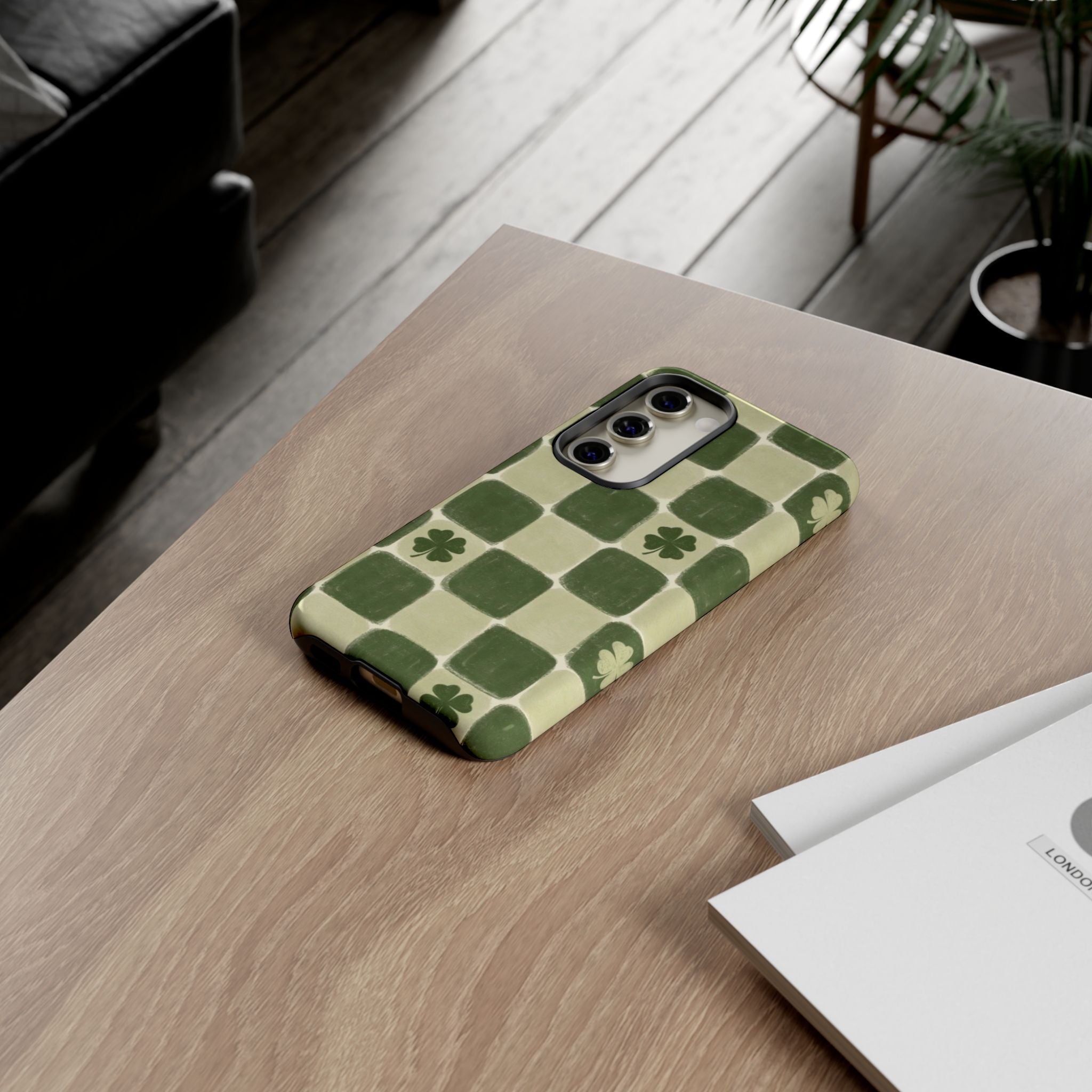 Clover Checker Tough Phone Case