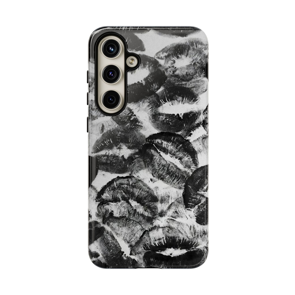 Black and Kiss Design Phone Case