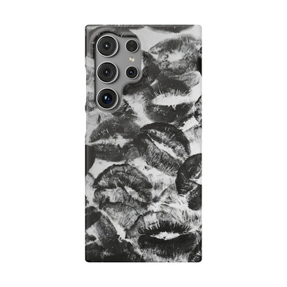 Black & White Kiss Print Case